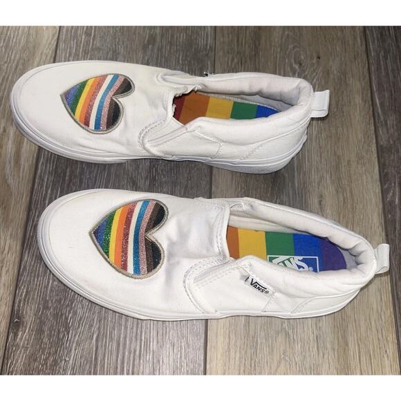 Vans Pride Asher Slip-On White Rainbow Heart Shoes Kids Youth Missy US Size 4 - Picture 4 of 10
